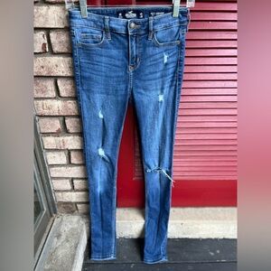 Hollister Women's Blue Ripped mid rise super Skinny stretch Jeans size 0